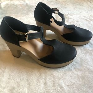 Old Navy Black Clog 3.25” Heels